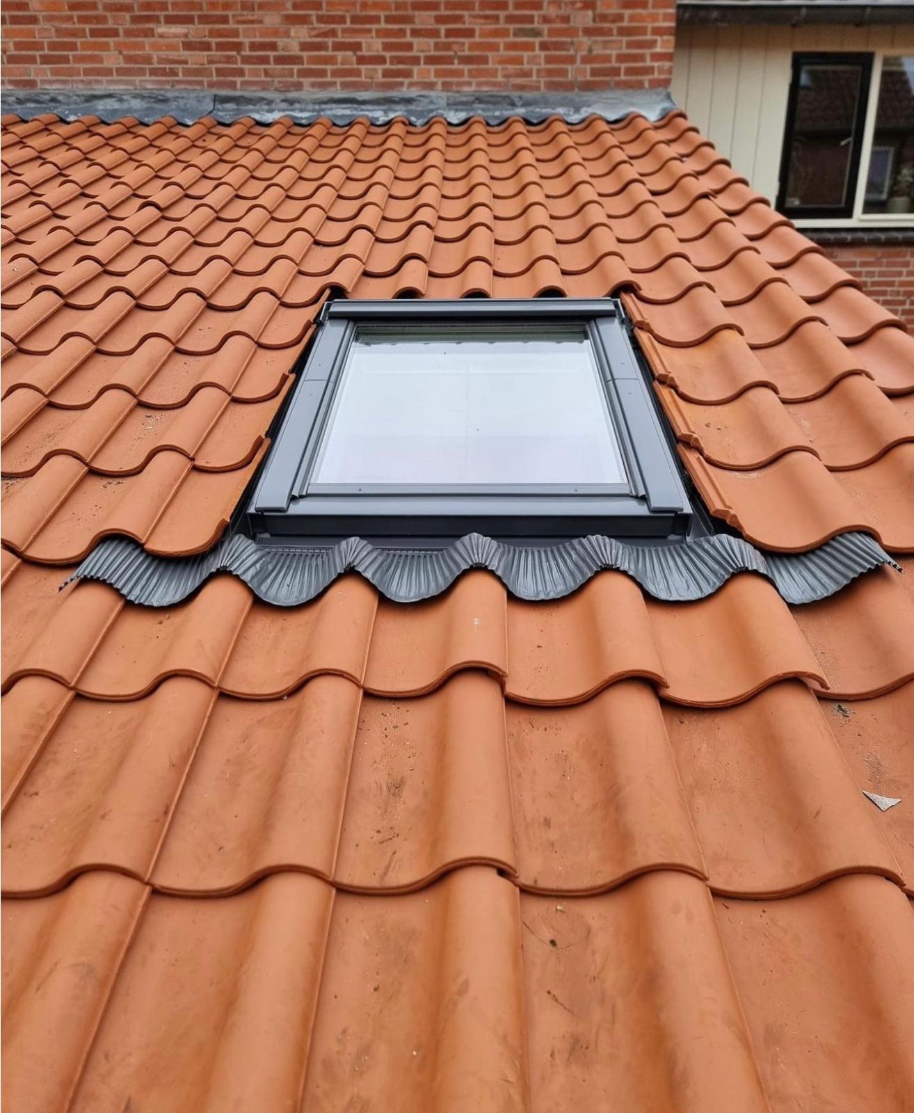 Dakraam installatie